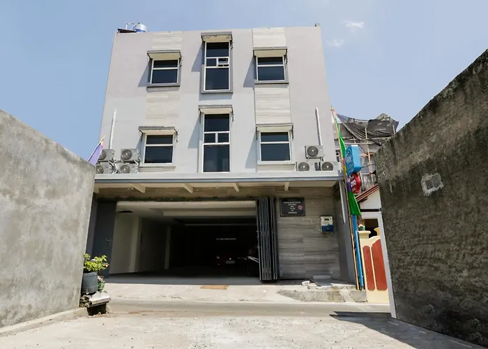 Hotel O Tamansari Guest House Surakarta 