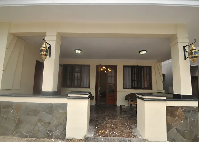 Musafir Guest House Syariah Surakarta 